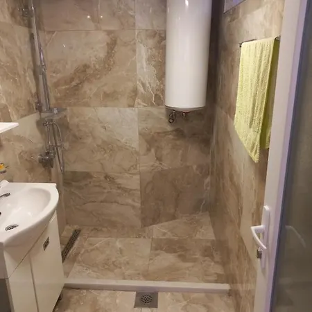 Asya Apartment *